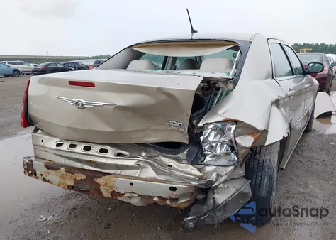 2008 Chrysler 300 Touring from USA, damaged, VIN 2C3LA53G58H281823